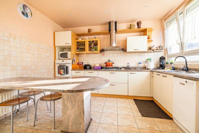 Maison - 99 m² - 3 pièces