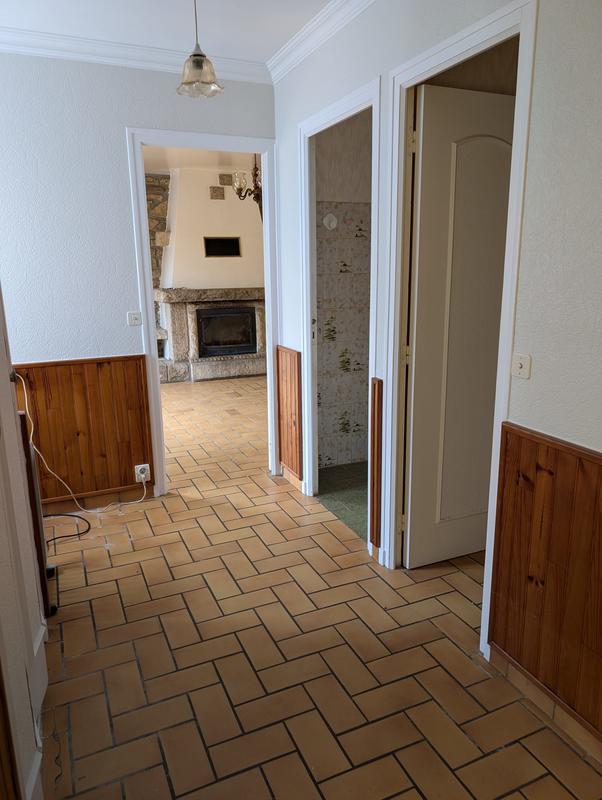 Maison - 168 m² - 10 pièces