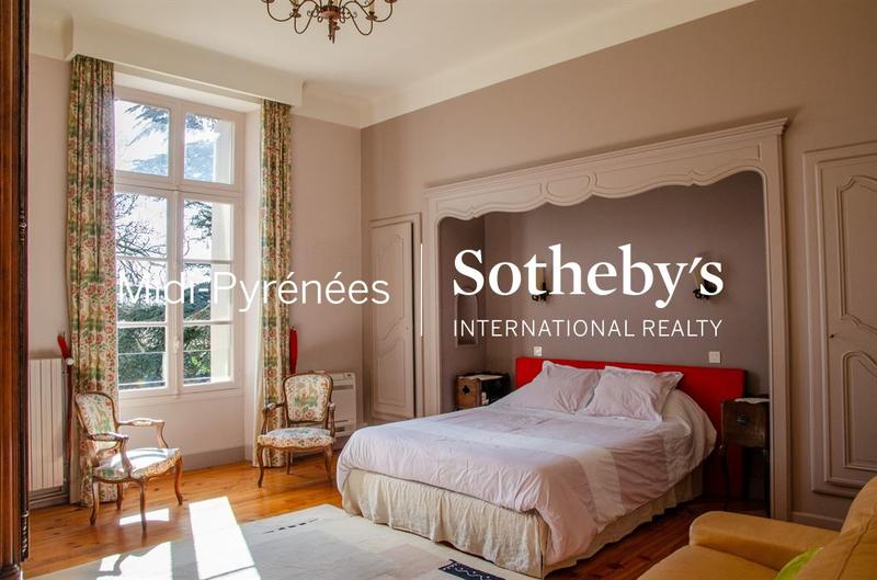 Maison de maîtres - 403 m² - 10 pièces