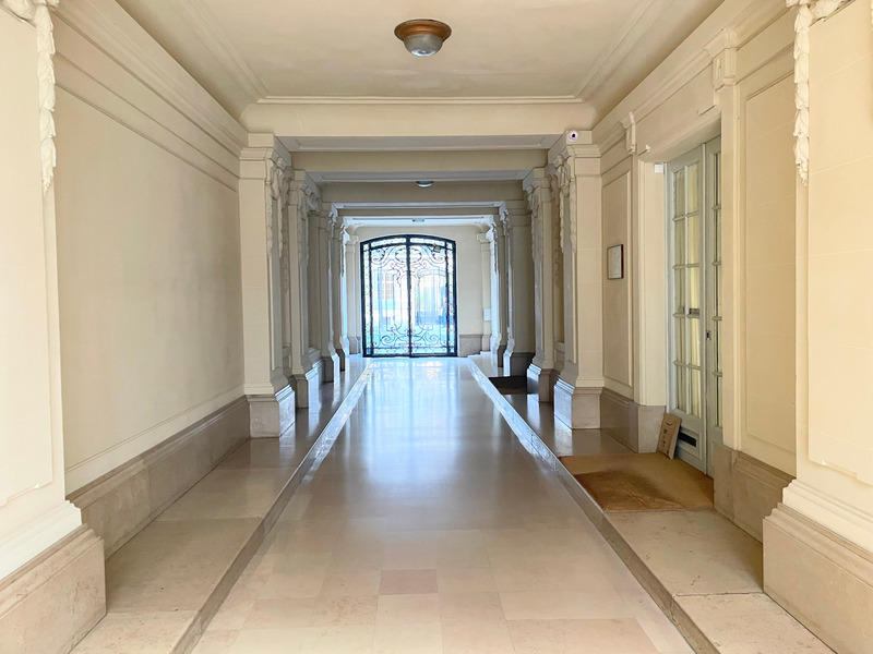 Appartement - 150 m² - 6 pièces