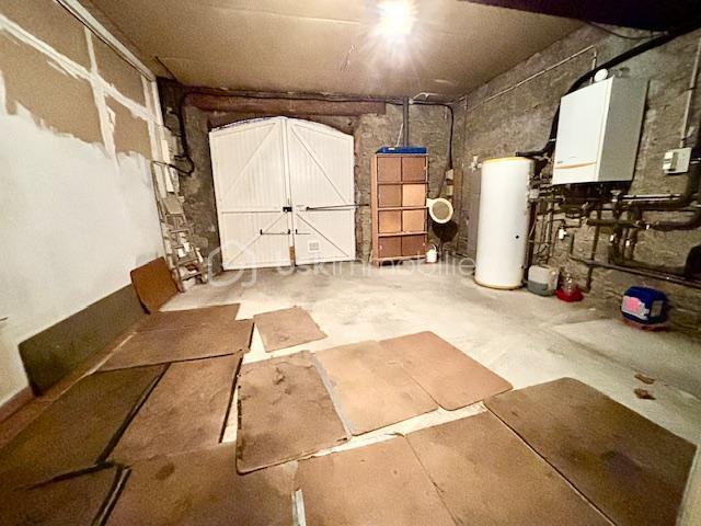 Maison ancienne - 172 m² - 8 pièces