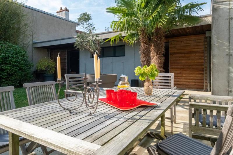 Villa - 297 m² - 8 pièces