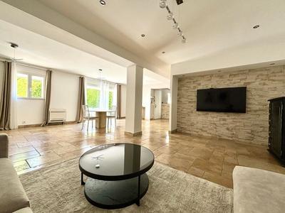 Maison - 168 m² - 5 pièces