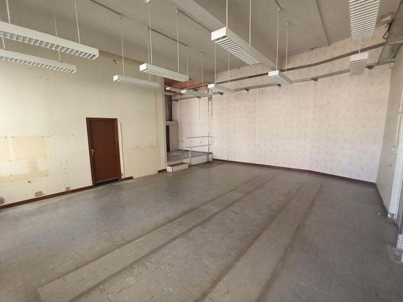 Local commercial - 650 m²