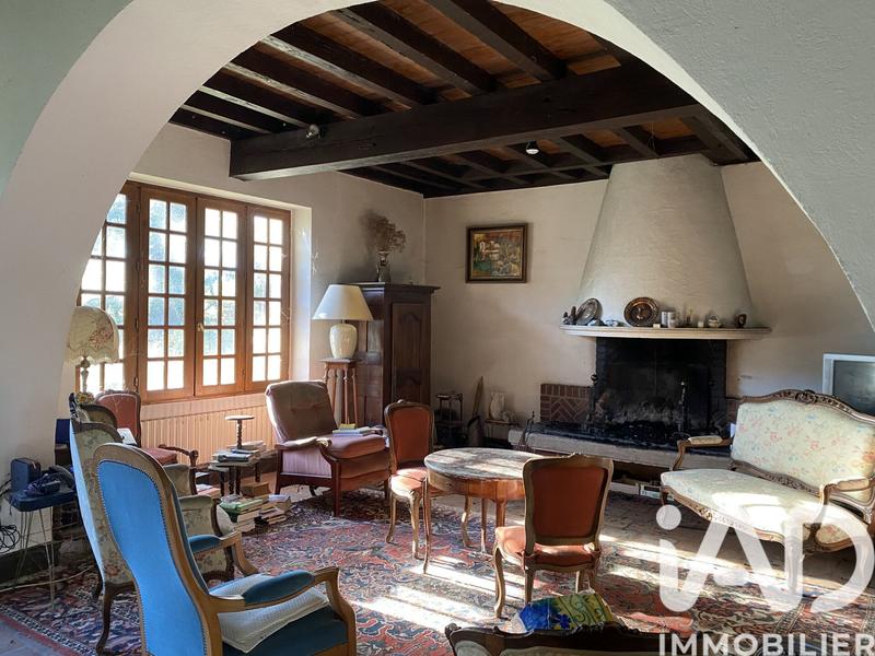 Maison - 220 m² - 12 pièces