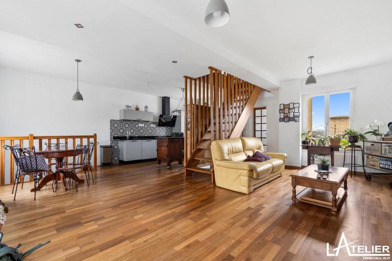 Maison - 143 m² - 6 pièces