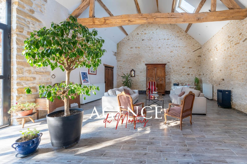 Maison - 276 m² - 11 pièces