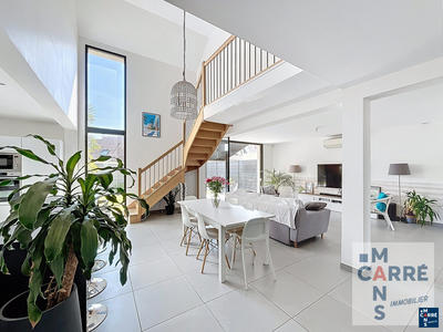 Maison contemporaine - 175 m² - 7 pièces