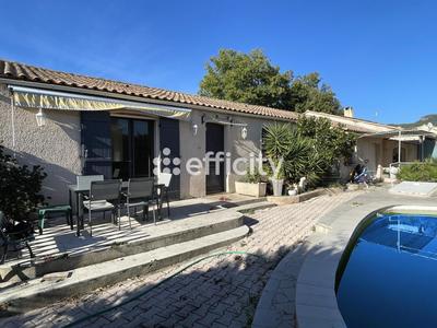 Maison - 92 m² - 4 pièces