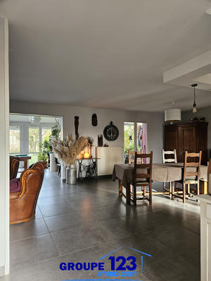Maison - 180 m² - 6 pièces