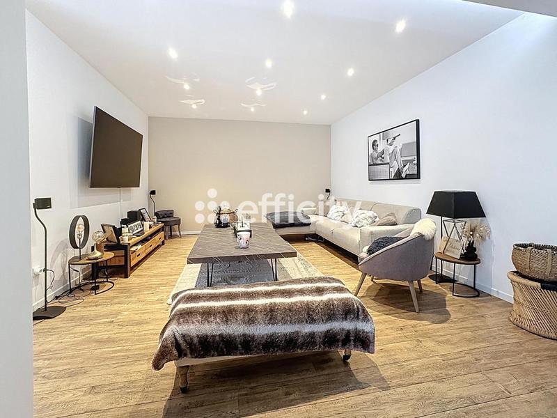 Appartement - 110 m² - 2 pièces