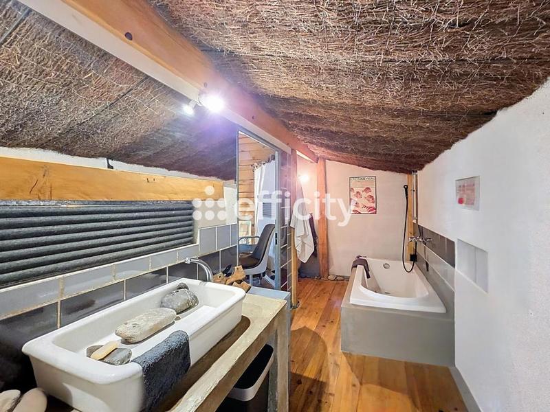 Maison en pierre - 110 m² - 3 pièces