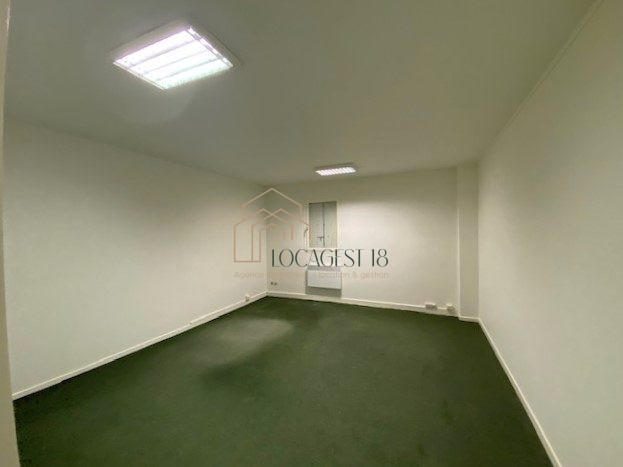 Local commercial - 106 m² - 4 pièces