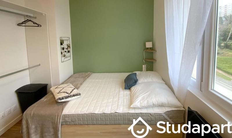 Chambre - 9 m² - 1 pièce