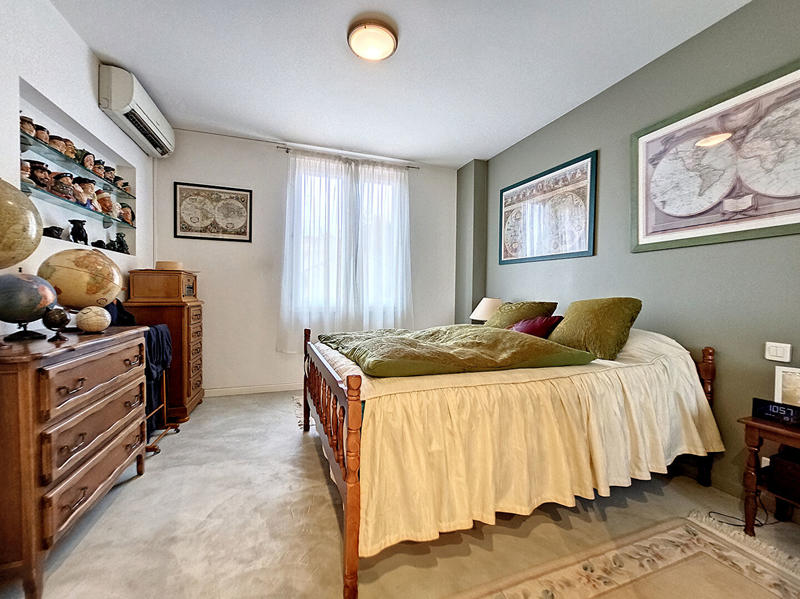 Maison - 200 m² - 6 pièces