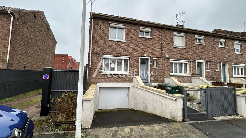 Maison ancienne - 82 m² - 4 pièces