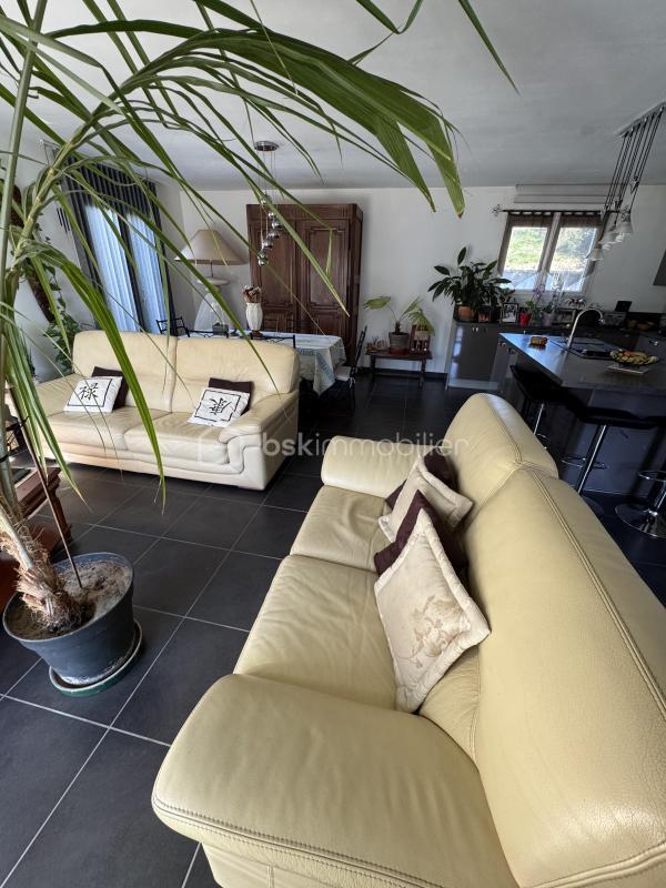 Villa - 95 m² - 4 pièces