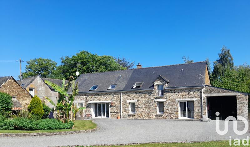 Maison - 210 m² - 8 pièces