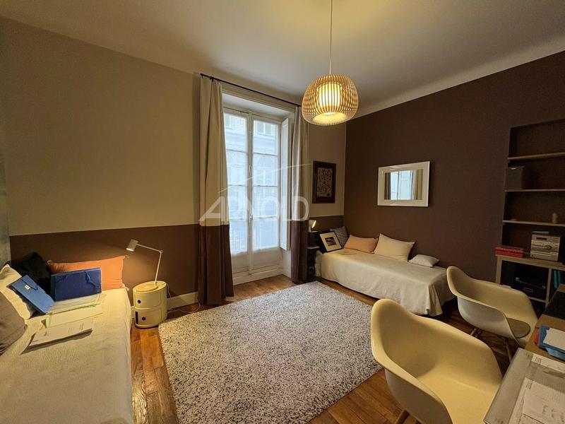 Appartement - 118 m² - 5 pièces