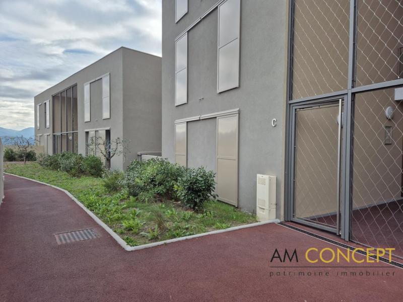 Appartement - 58 m² - 3 pièces