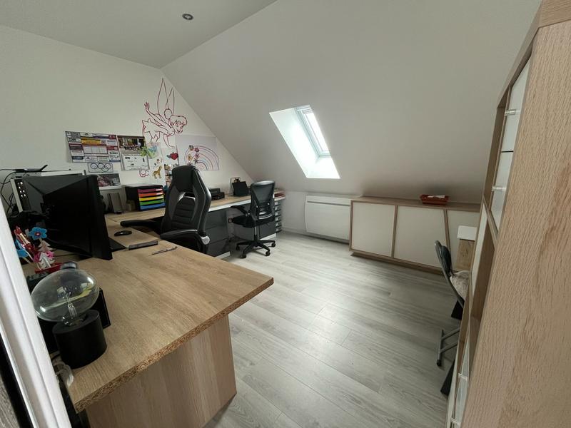 Maison traditionnelle - 151 m² - 6 pièces