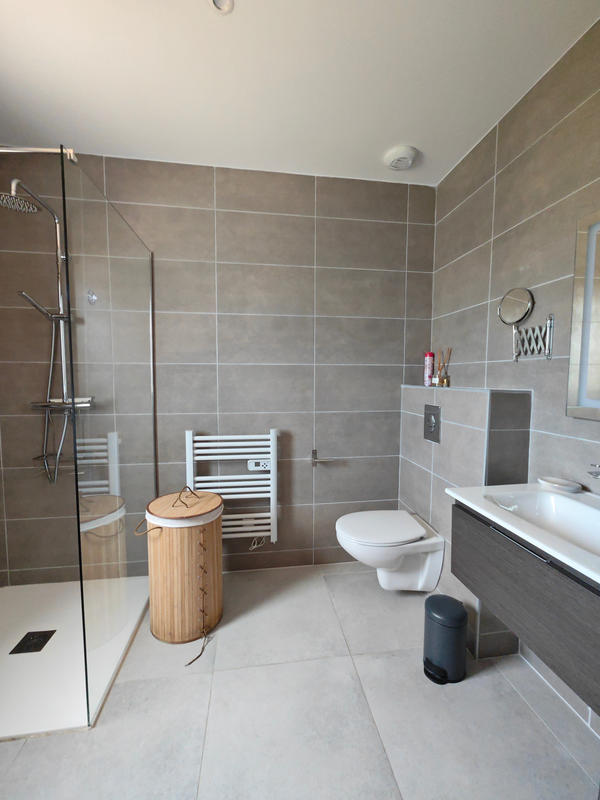 Appartement - 100 m² - 4 pièces