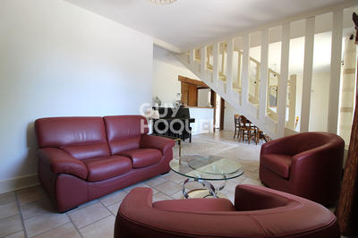 Maison - 95 m² - 5 pièces