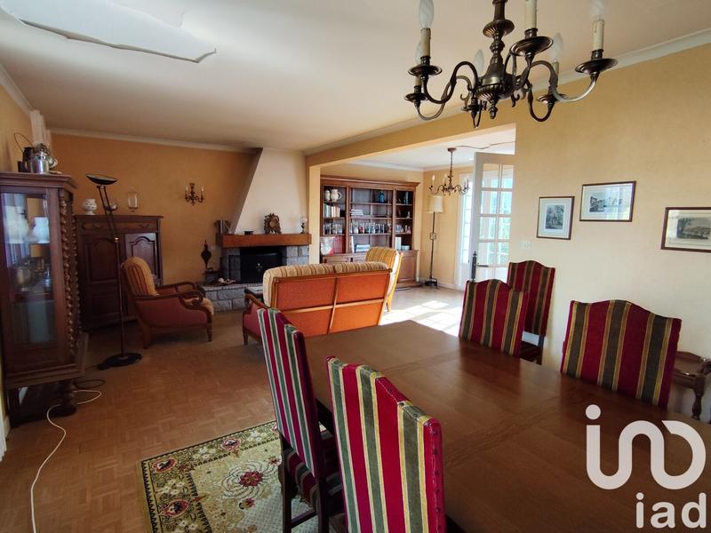 Maison - 140 m² - 8 pièces