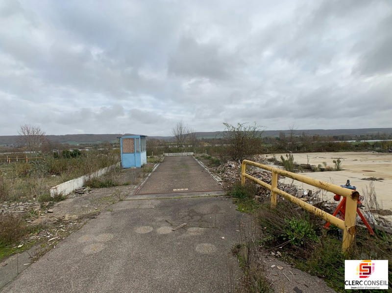 Local d'activités - 4 447 m²