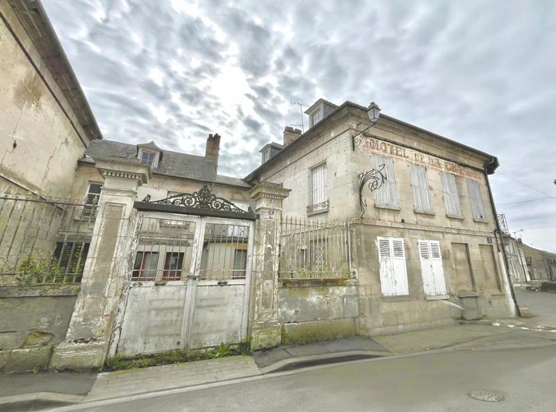 Immeuble - 264 m² - 9 pièces