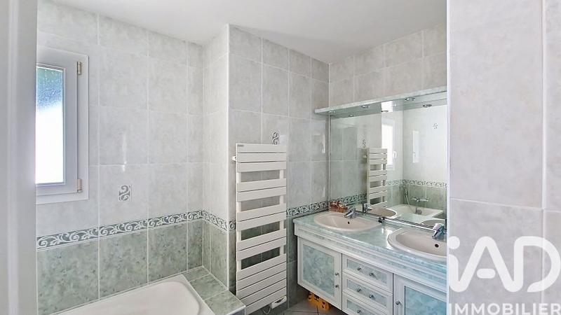 Maison - 142 m² - 7 pièces