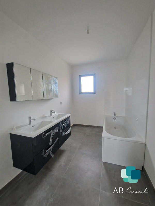 Maison contemporaine - 132 m² - 6 pièces