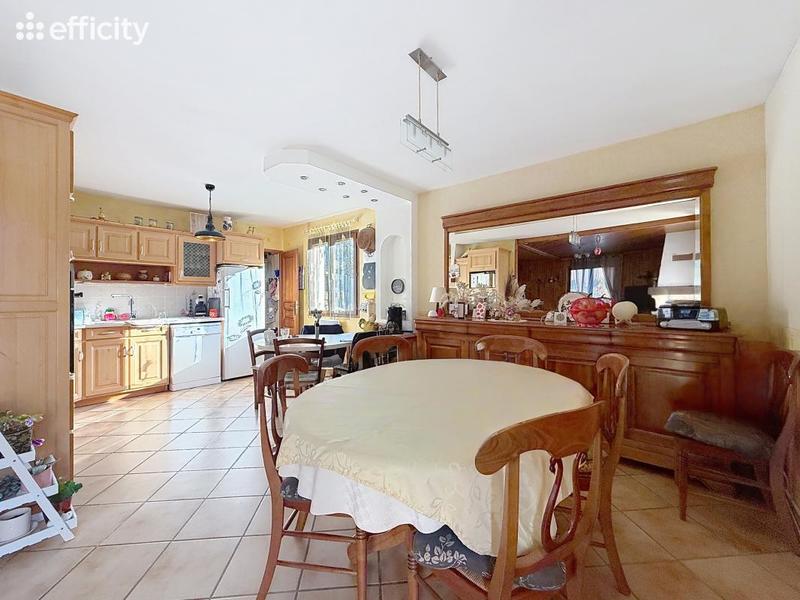 Pavillon - 120 m² - 6 pièces