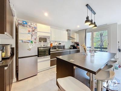 Appartement - 100 m² - 5 pièces