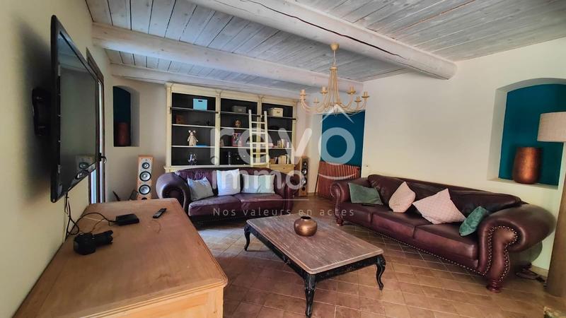 Maison - 380 m² - 14 pièces