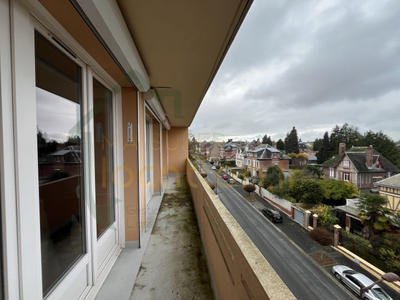 Appartement - 74 m² - 4 pièces