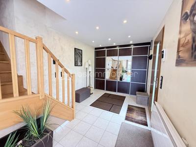 Propriété - 150 m² - 5 pièces