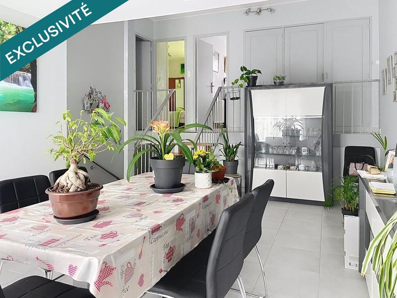 Maison - 95 m² - 5 pièces