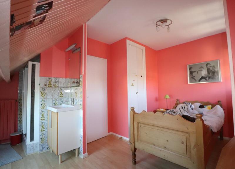 Maison - 220 m² - 8 pièces