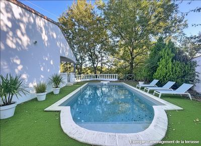 Maison - 200 m² - 6 pièces