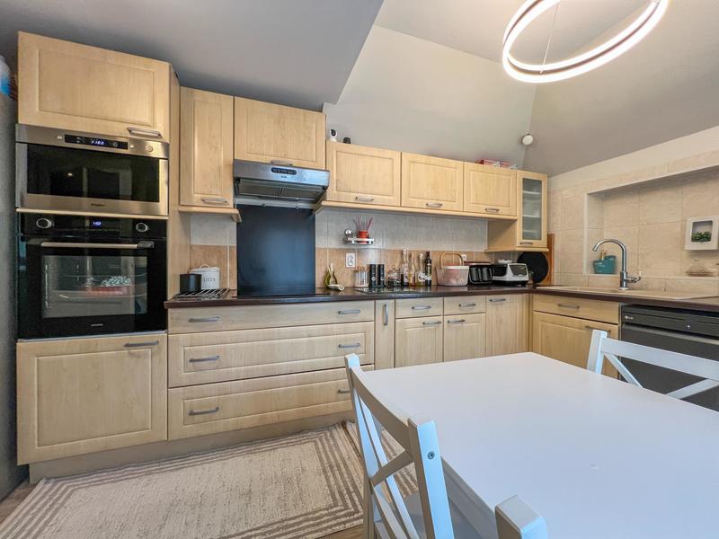 Immeuble - 95 m² - 4 pièces