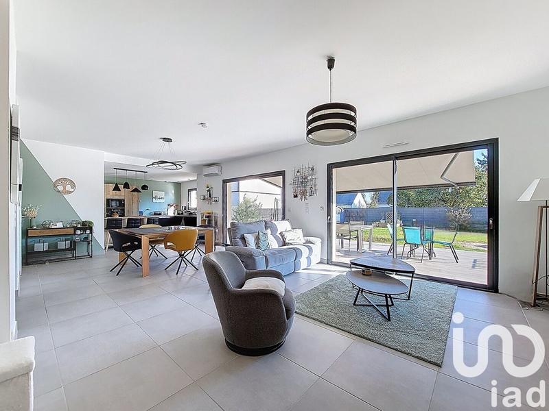 Maison - 143 m² - 6 pièces