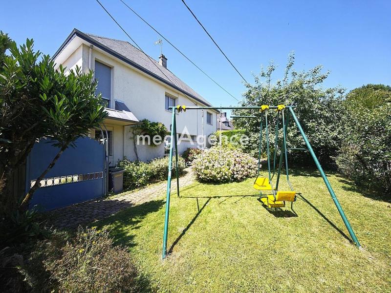 Maison - 360 m² - 15 pièces