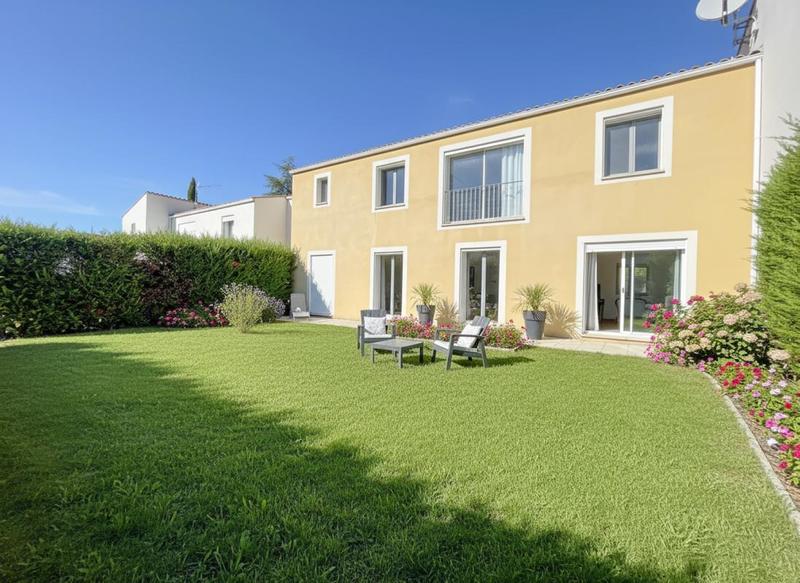 Maison - 137 m² - 5 pièces