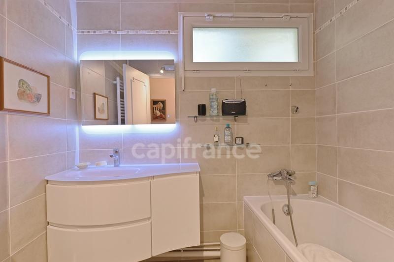 Appartement bourgeois - 103 m² - 5 pièces