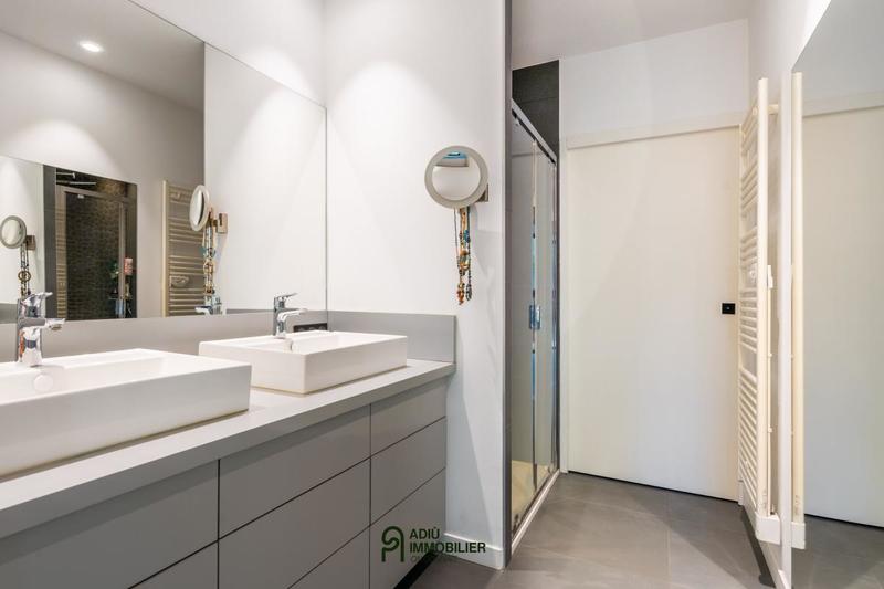 Villa - 280 m² - 7 pièces