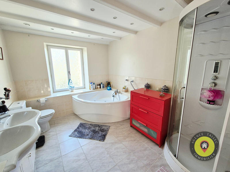 Maison - 173 m² - 5 pièces