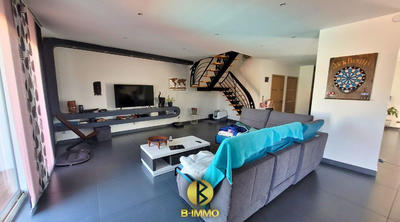 Maison - 200 m² - 6 pièces