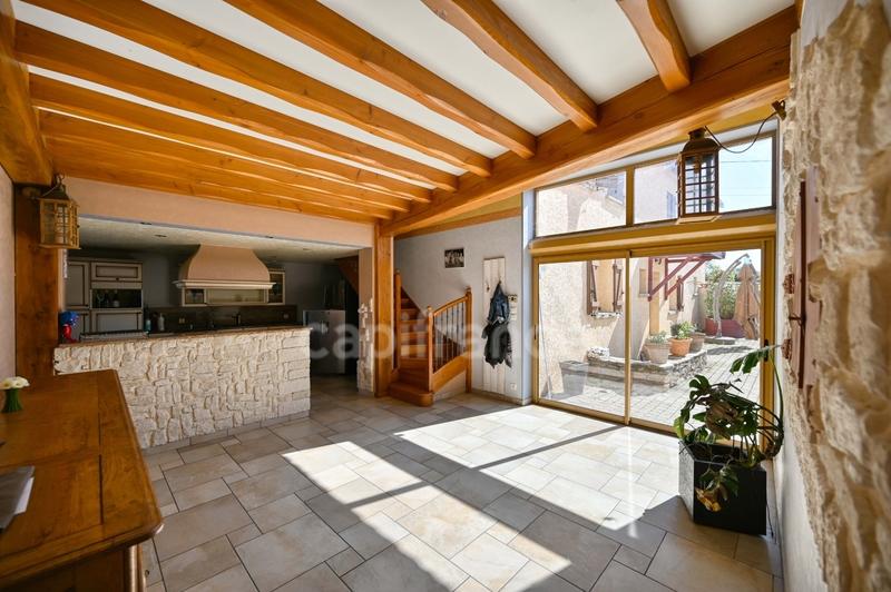 Maison - 193 m² - 6 pièces