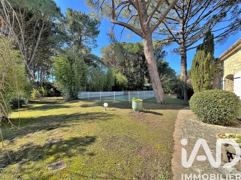 Maison - 325 m² - 8 pièces